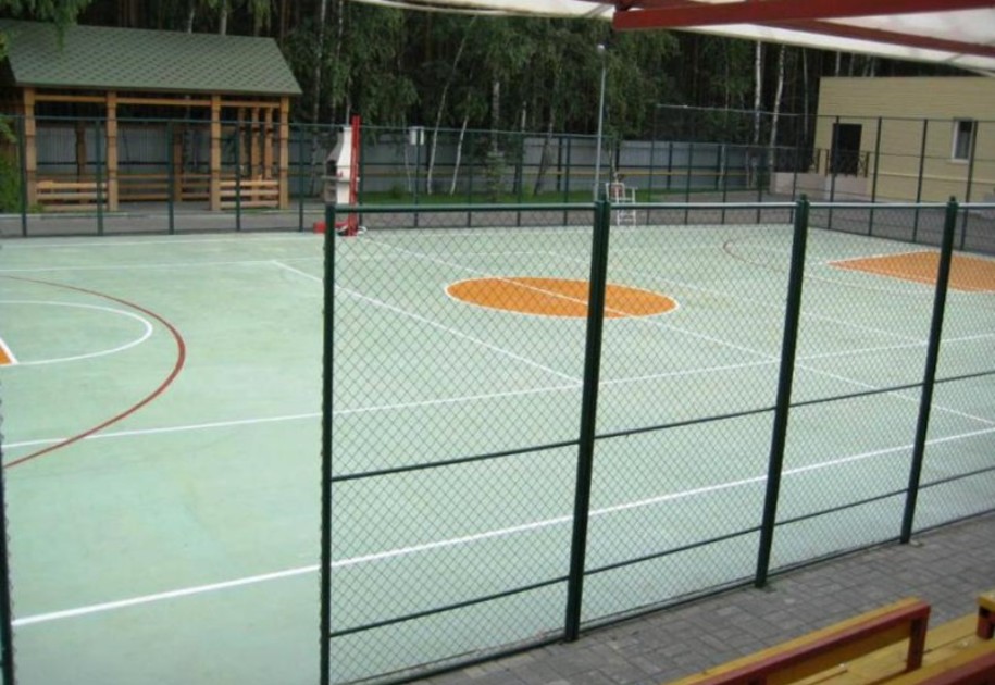 Баскетбольная площадка